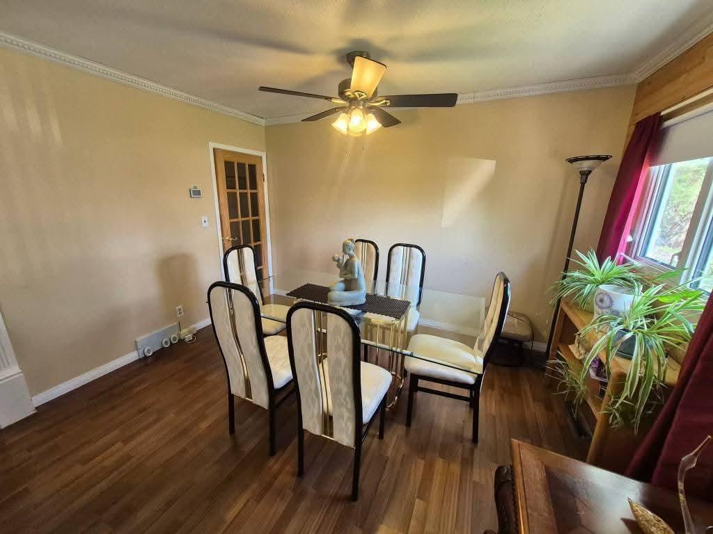 103080 Pth 5 Highway, Riding Mountain, MB - Indoor Photo Showing Dining Room