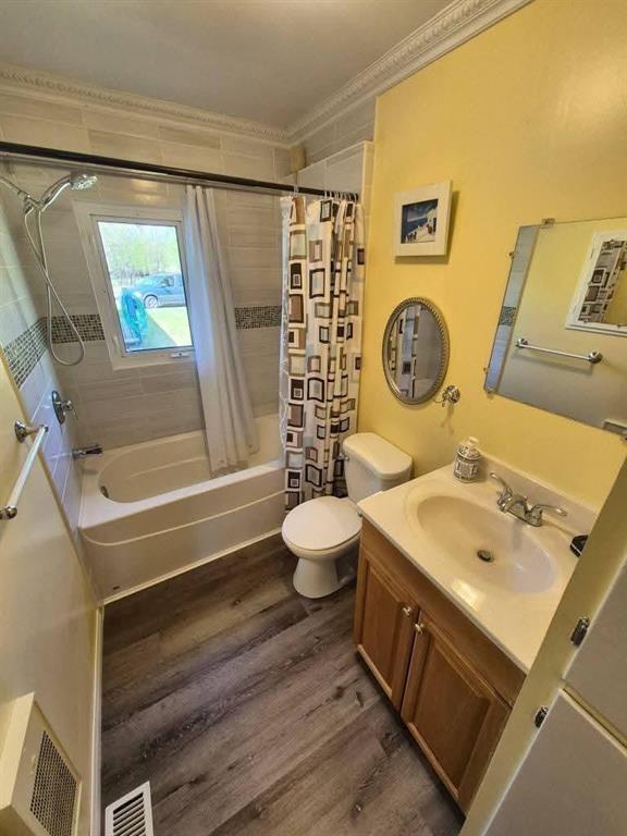 103080 Pth 5 Highway, Riding Mountain, MB - Indoor Photo Showing Bathroom