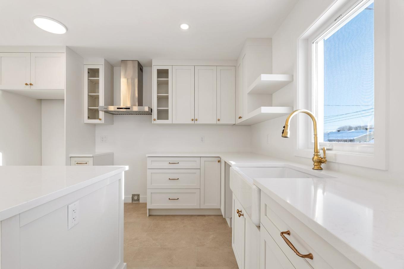 Cuisine - Rue Françoise-Giffard, Québec (La Haute-Saint-Charles), QC - Indoor Photo Showing Kitchen