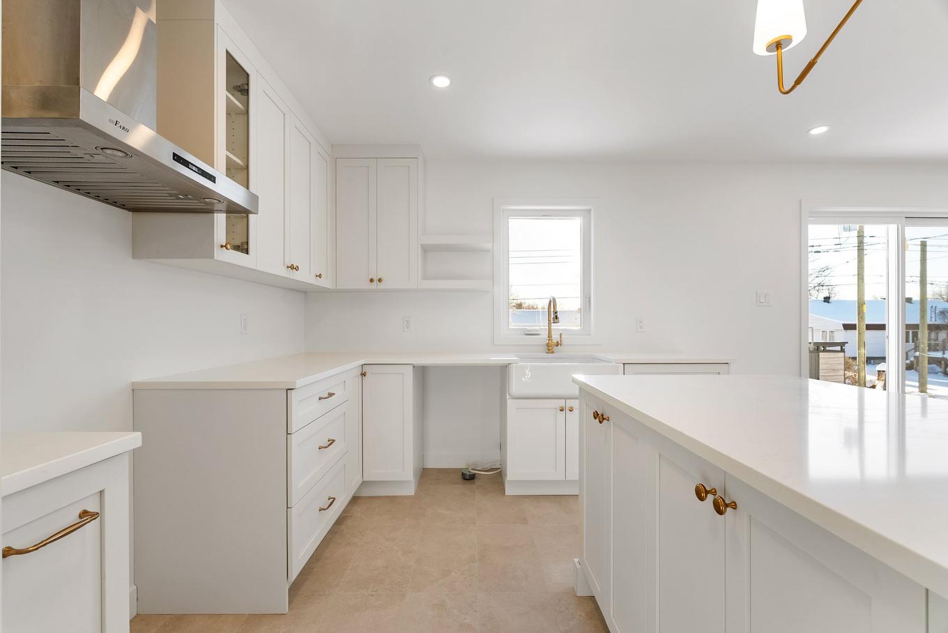 Cuisine - Rue Françoise-Giffard, Québec (La Haute-Saint-Charles), QC - Indoor Photo Showing Kitchen
