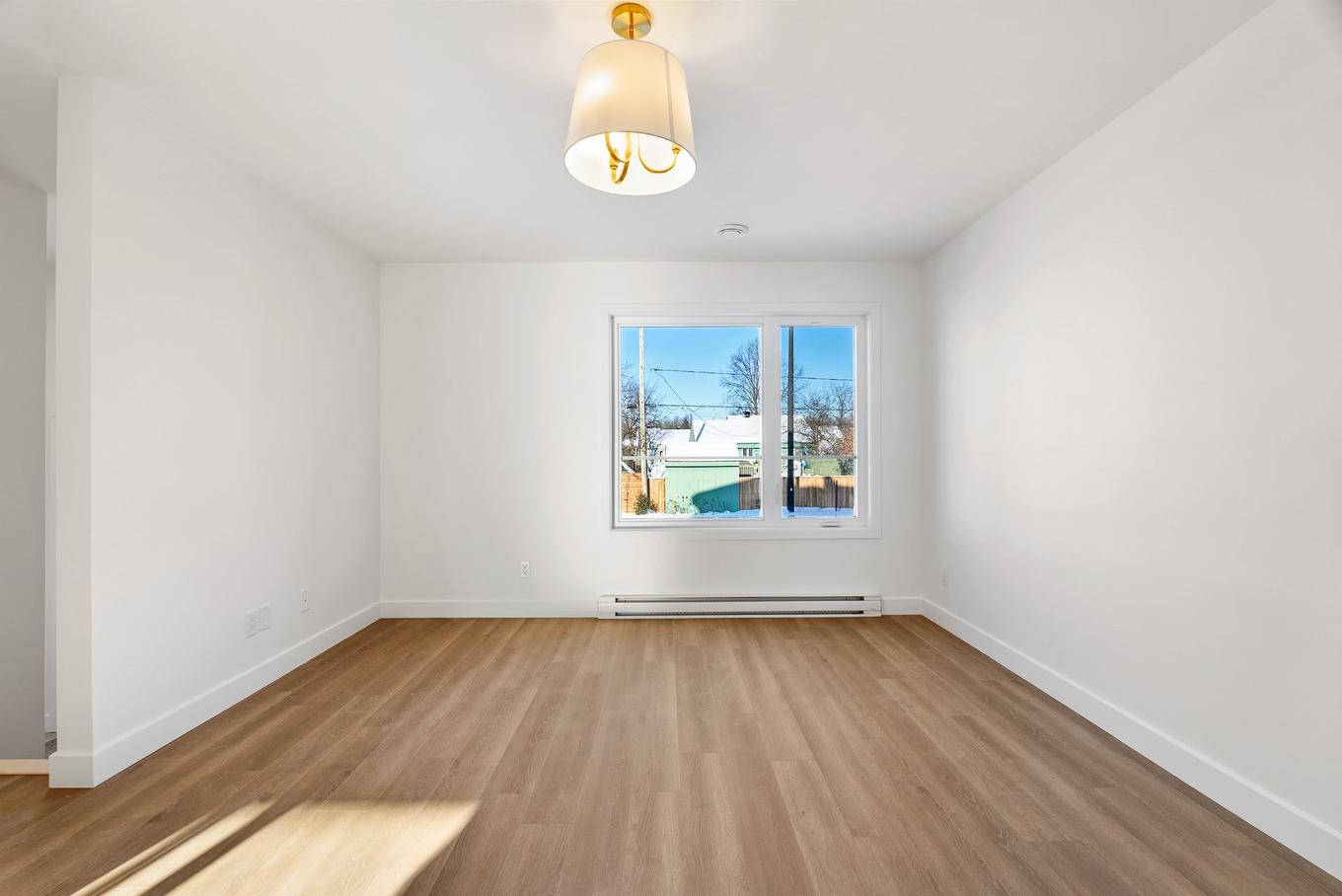 Salon - Rue Françoise-Giffard, Québec (La Haute-Saint-Charles), QC - Indoor Photo Showing Other Room