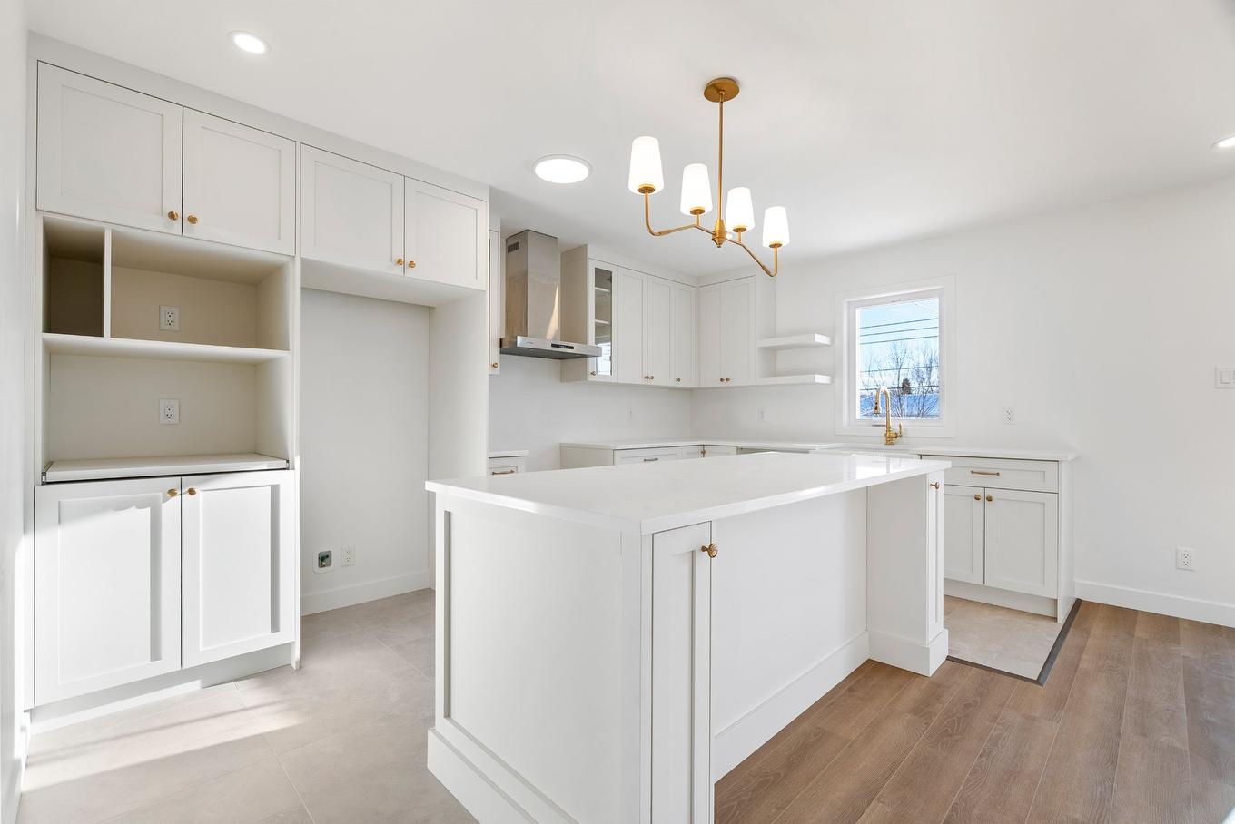 Cuisine - Rue Françoise-Giffard, Québec (La Haute-Saint-Charles), QC - Indoor Photo Showing Kitchen
