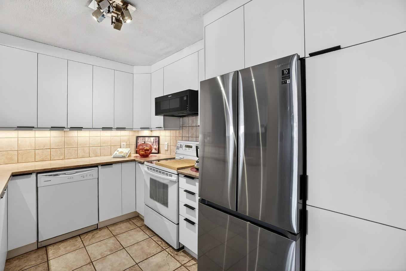 Cuisine - 507-755 Rue De La Noue, Montréal (Verdun/Île-Des-Soeurs), QC - Indoor Photo Showing Kitchen