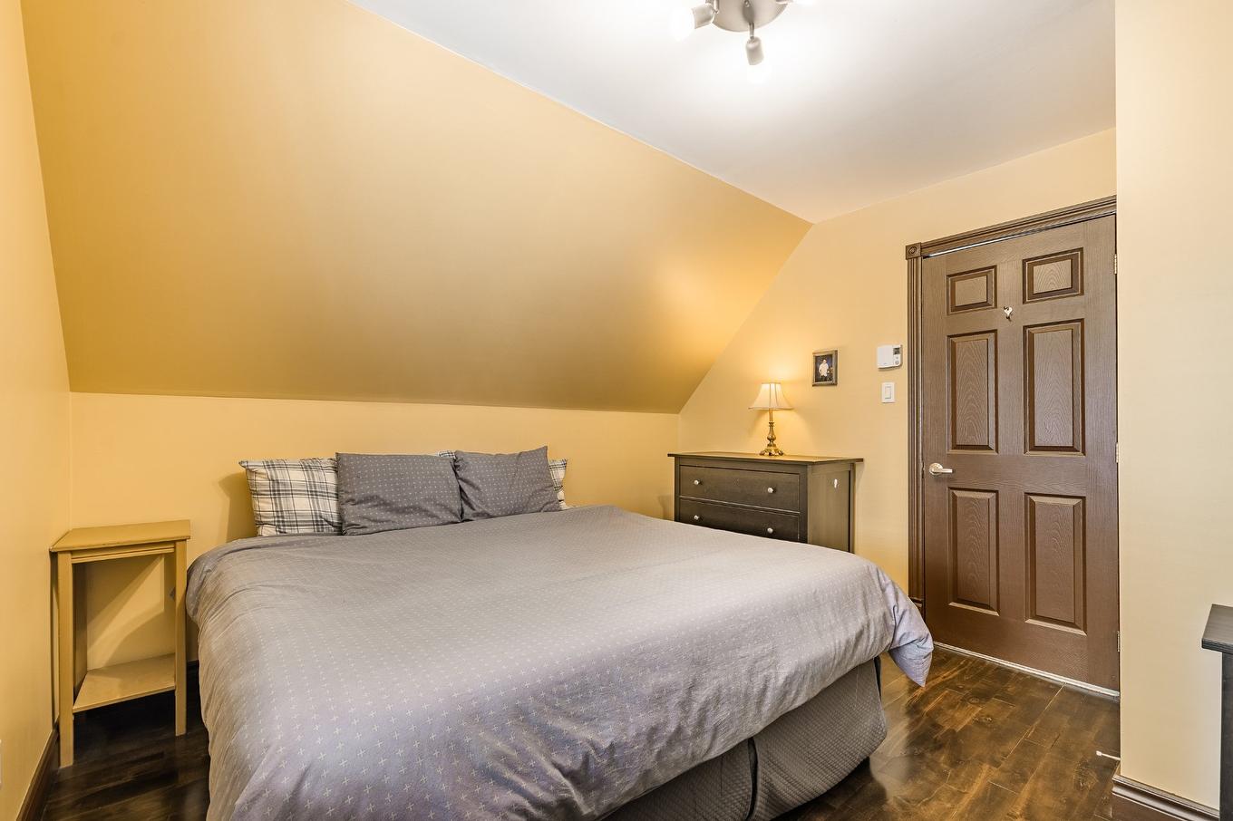 Chambre à coucher principale - 13 Rue Beattie, Chambly, QC - Indoor Photo Showing Bedroom