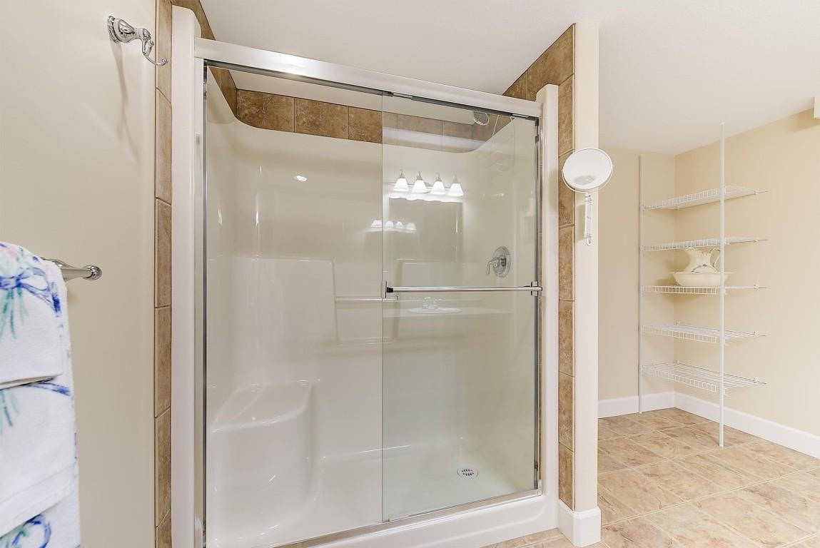 135-4035 Gellatly Road, West Kelowna, BC - Indoor Photo Showing Bathroom