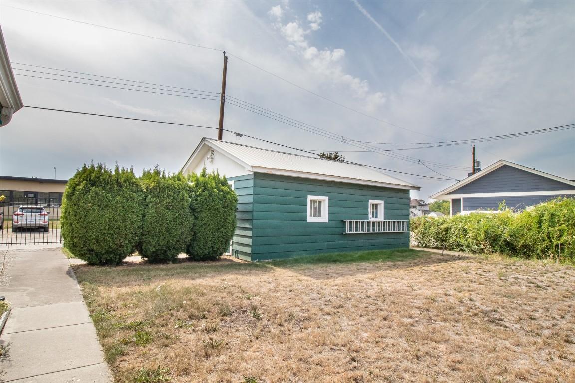 1408 Graham Street, Kelowna, BC - Outdoor