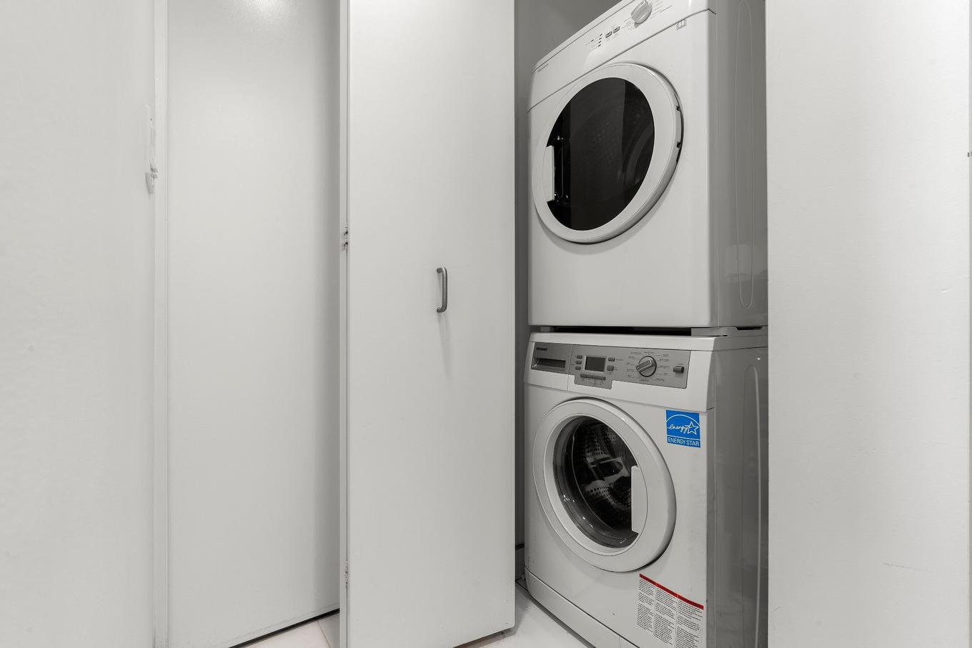 Laundry room - 1509-1288 Av. Des Canadiens-De-Montréal, Montréal (Ville-Marie), QC - Indoor Photo Showing Laundry Room