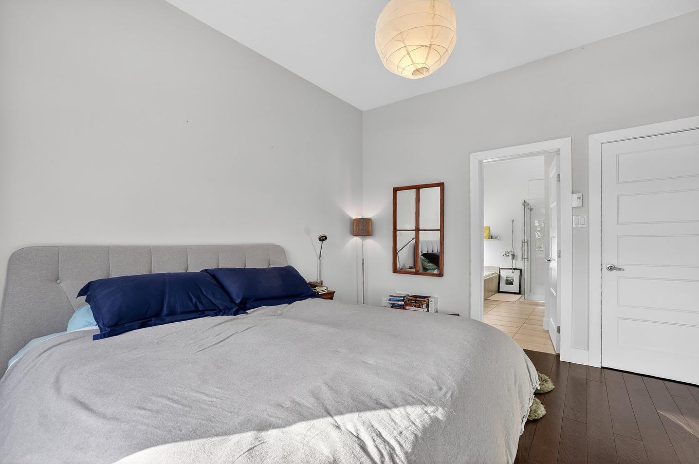 Primary bedroom - 276 Av. St-Louis, Pointe-Claire, QC - Indoor Photo Showing Bedroom