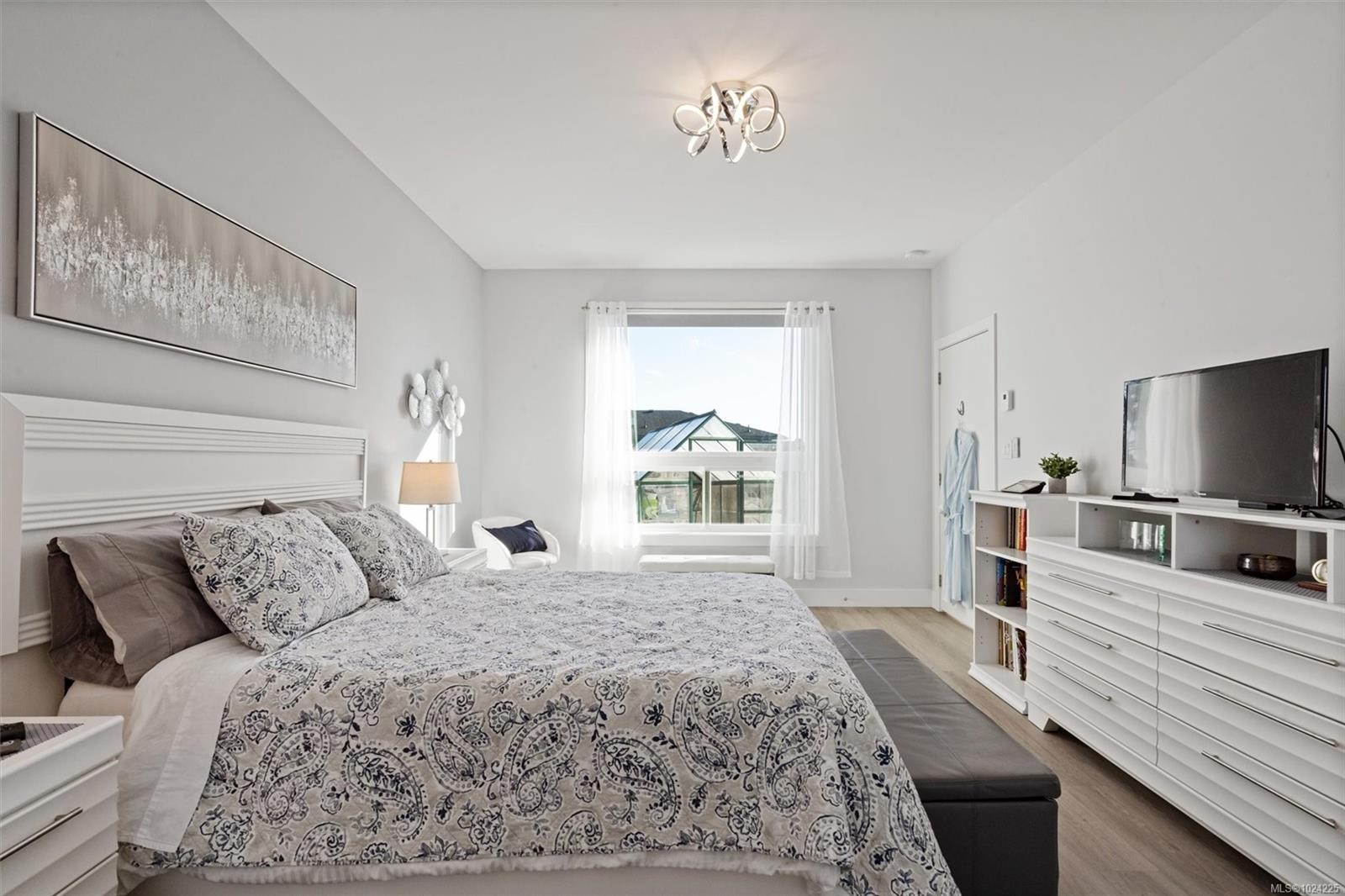 2407 Mountain Heights Dr, Sooke, BC