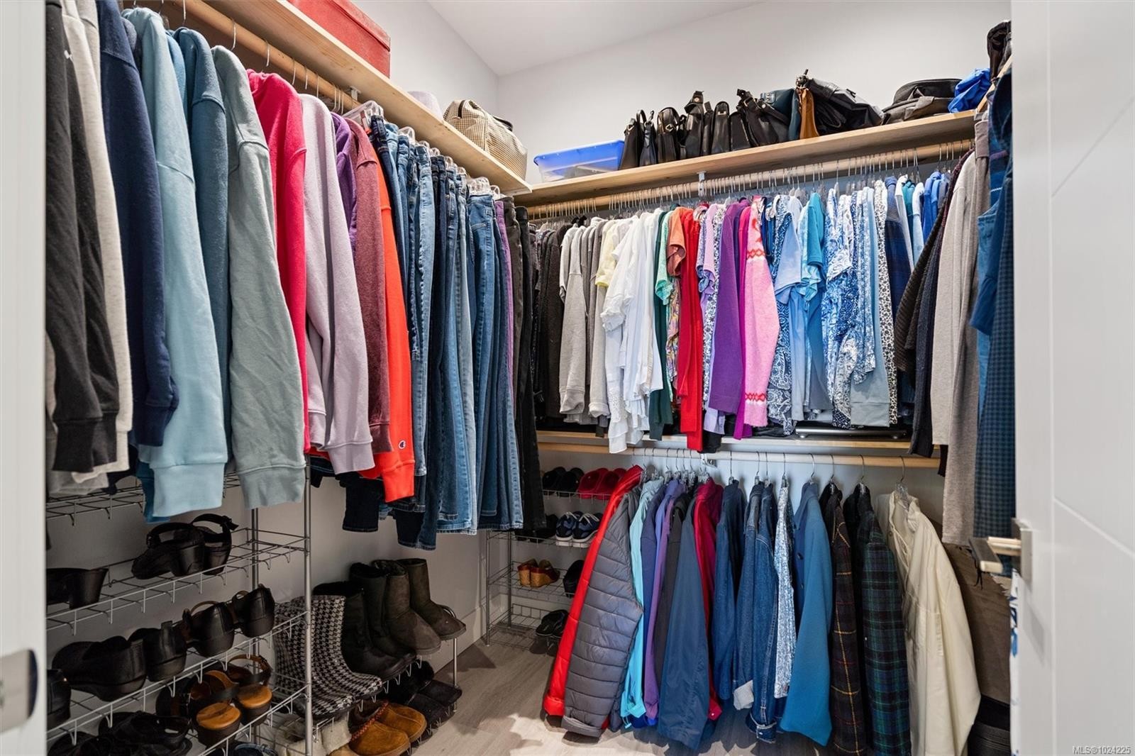 2407 Mountain Heights Dr, Sooke, BC