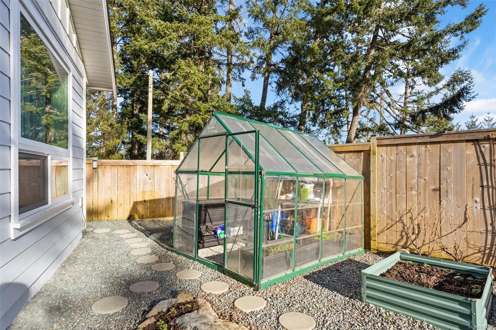 2407 Mountain Heights Dr, Sooke, BC