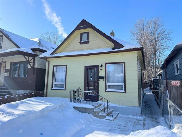 530 Simcoe St, Winnipeg, MB
