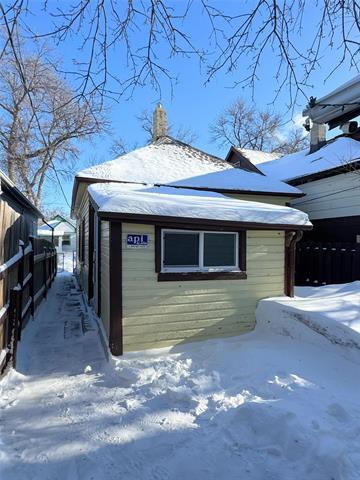 530 Simcoe St, Winnipeg, MB