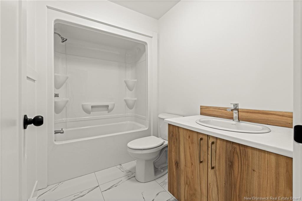 123 Beau Domaine Crt, Dieppe, NB