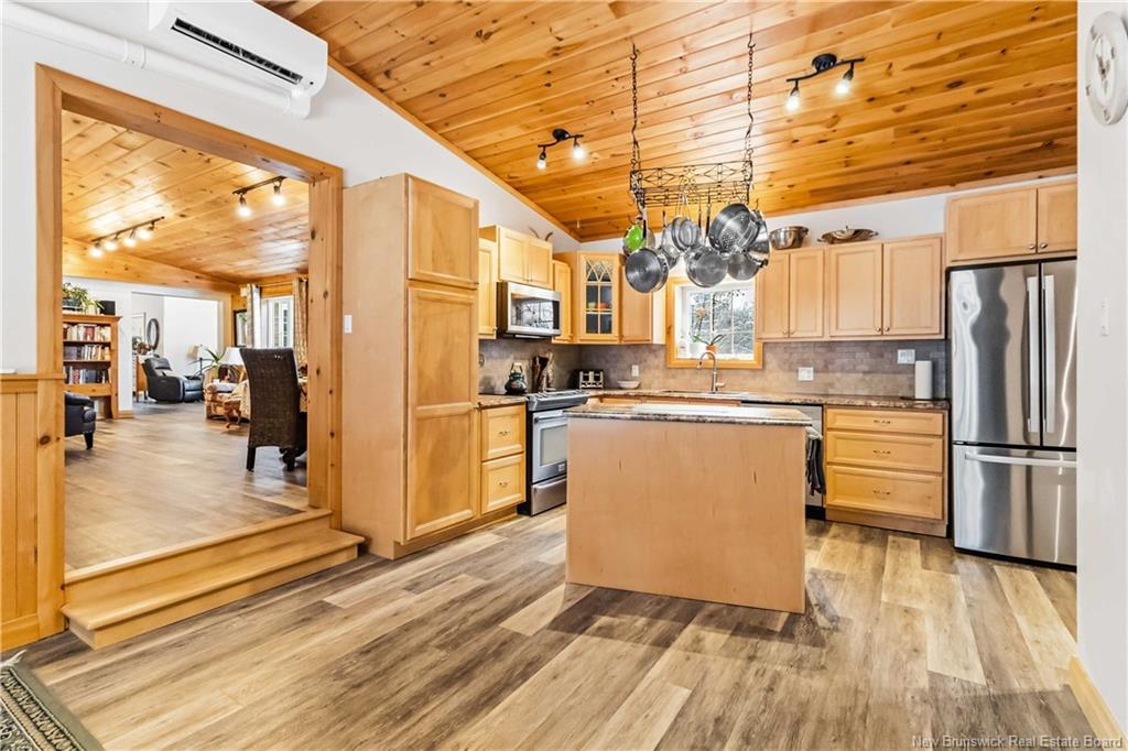 1937 Melanson Rd, Lakeburn, NB