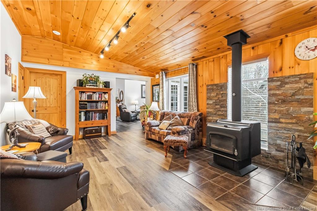 1937 Melanson Rd, Lakeburn, NB