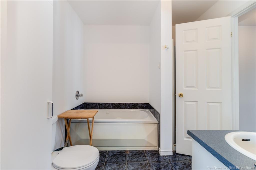 1085 Westbrook Crt, Bathurst, NB