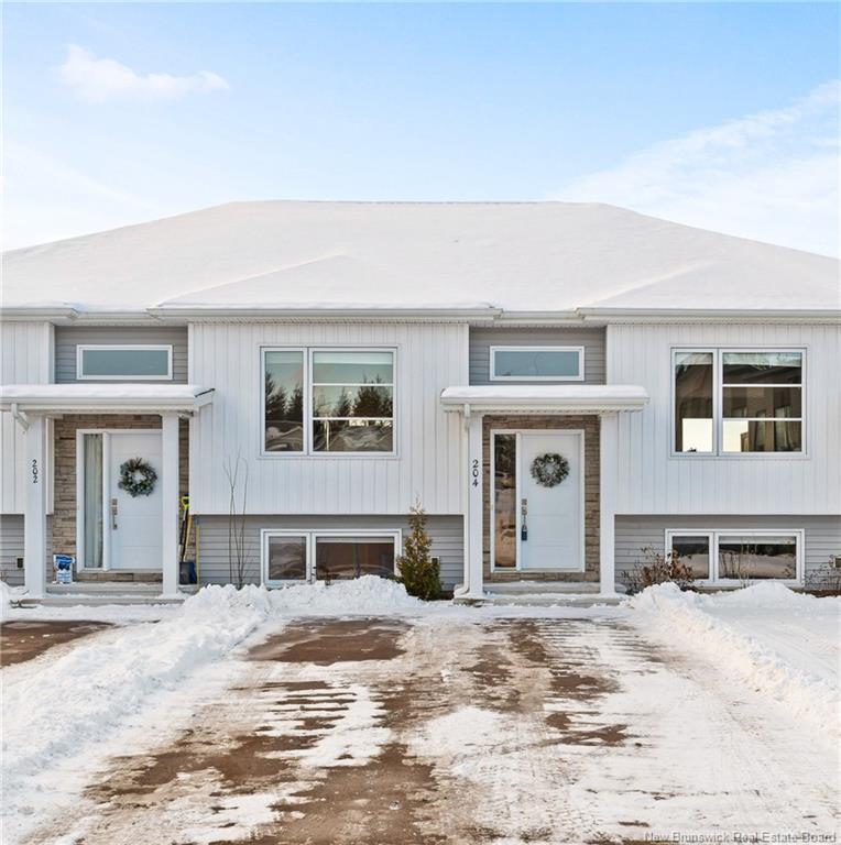 204 Herman St, Dieppe, NB
