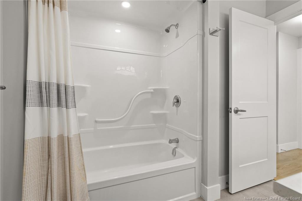 206 Herman St, Dieppe, NB