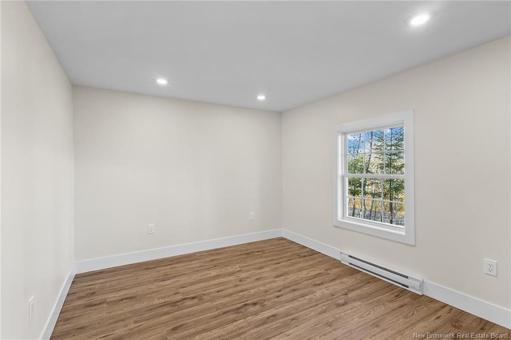 19 Slope Rd, Minto, NB