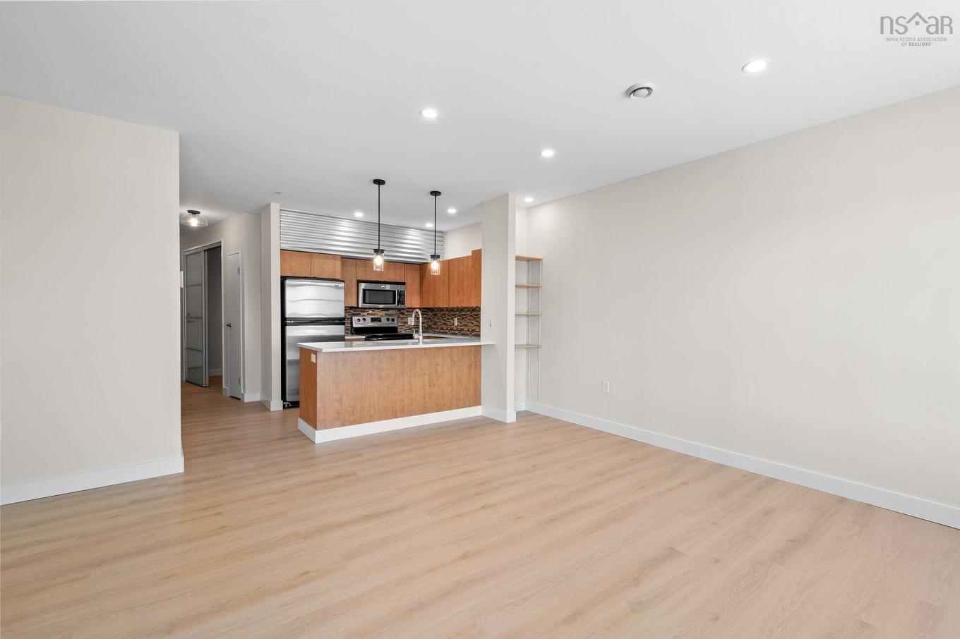 202 5221 Nora Bernard Street, Halifax, NS