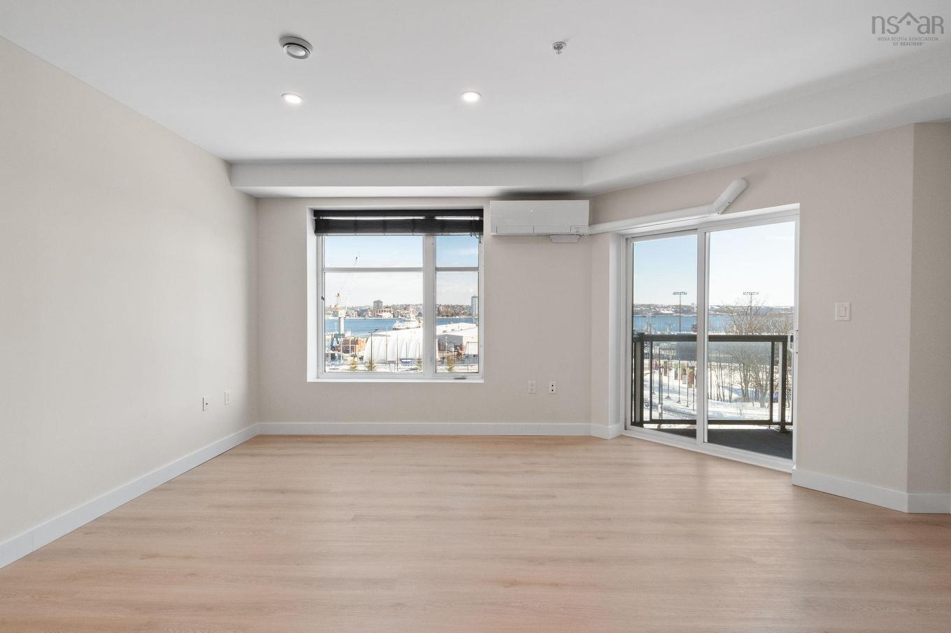 202 5221 Nora Bernard Street, Halifax, NS