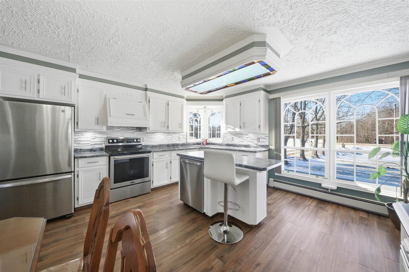 693 Thompson Road, St. Louis, PE