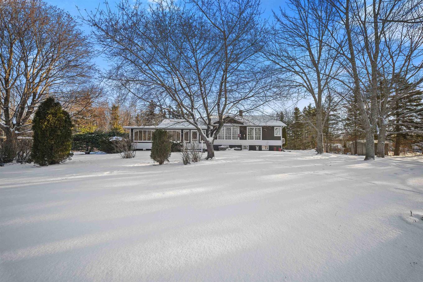 693 Thompson Road, St. Louis, PE