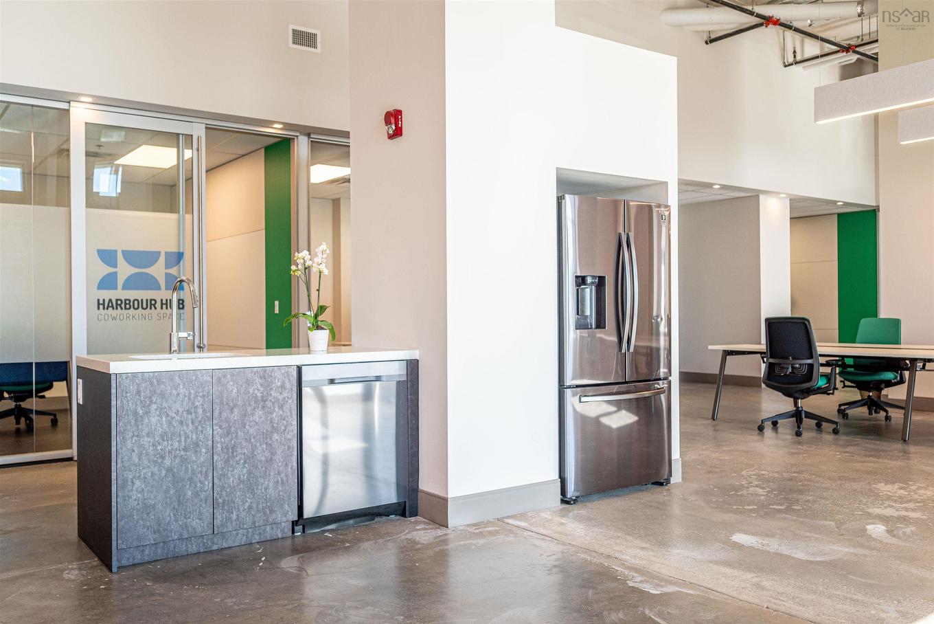 100 25 Alderney Drive, Dartmouth, NS