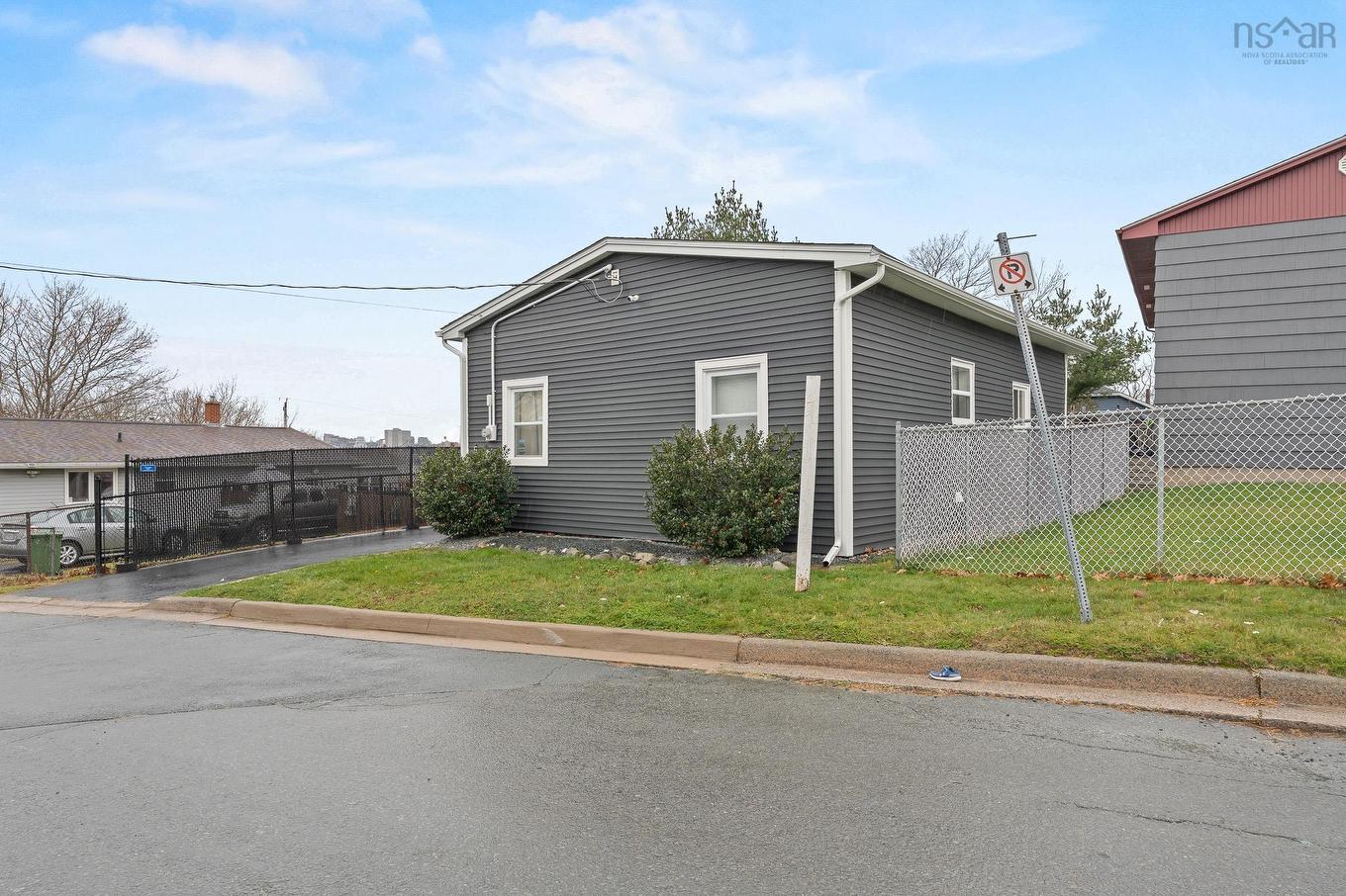 5 Herbert Street, Dartmouth, NS