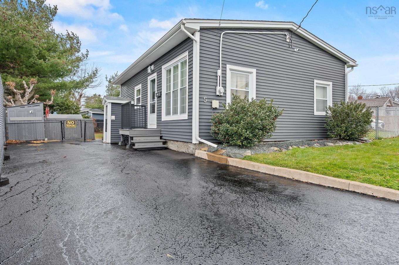 5 Herbert Street, Dartmouth, NS