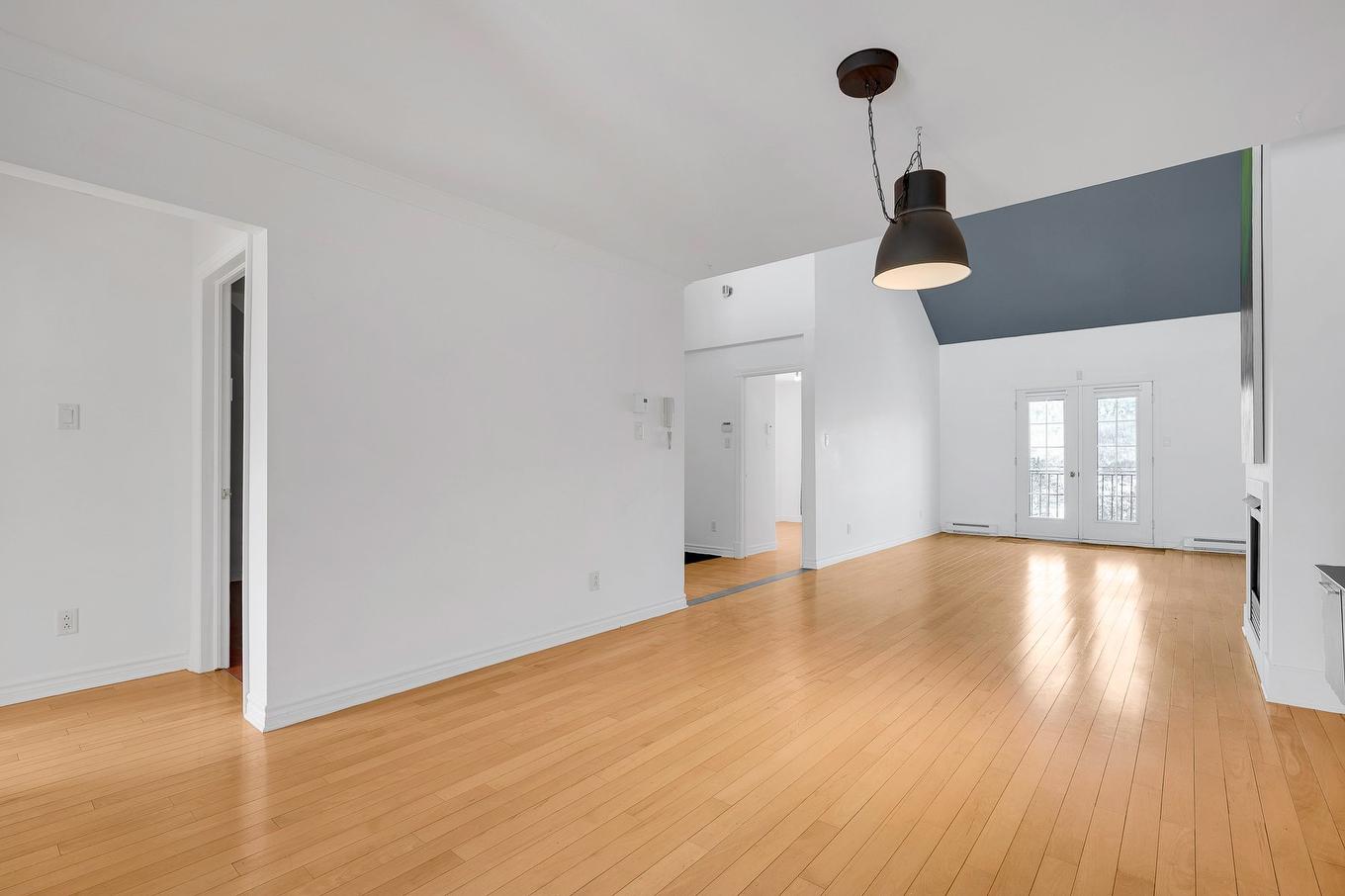 Dining room - 7-450 Allée Des Cimes, Mont-Tremblant, QC - Indoor Photo Showing Other Room