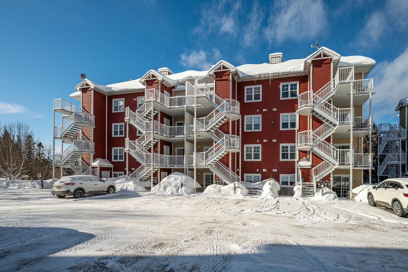 Back facade - 7-450 Allée Des Cimes, Mont-Tremblant, QC - Outdoor With Balcony With Facade