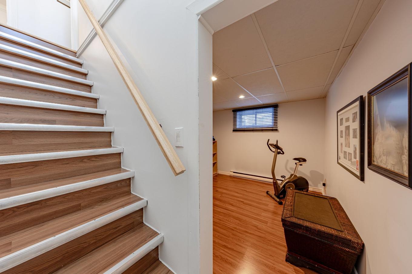 Escalier - 54 Rue De La Licorne, Québec (Beauport), QC - Indoor Photo Showing Other Room