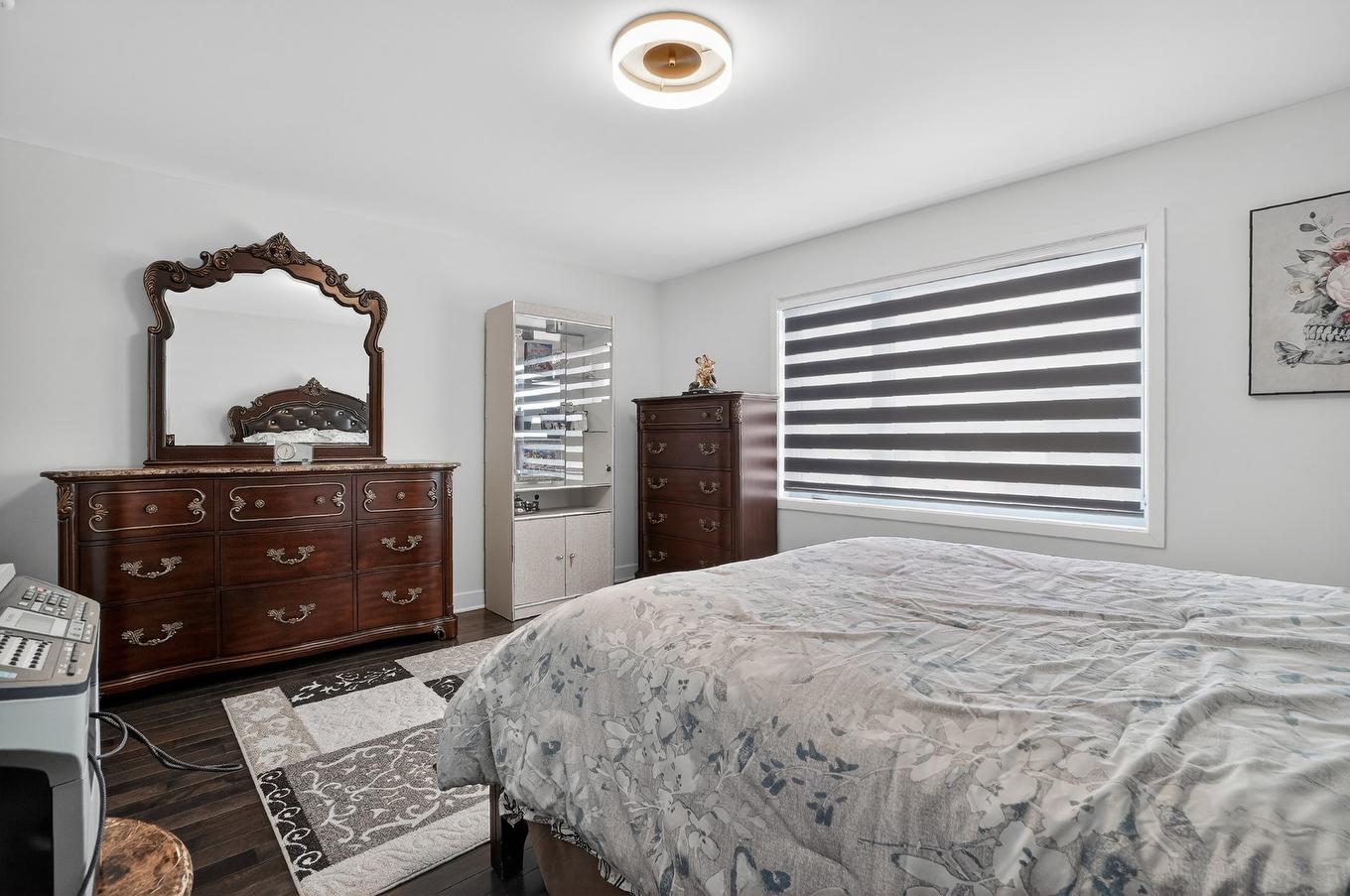 Bedroom - 974 Rue Des Coliades, Saint-Lazare, QC - Indoor Photo Showing Bedroom