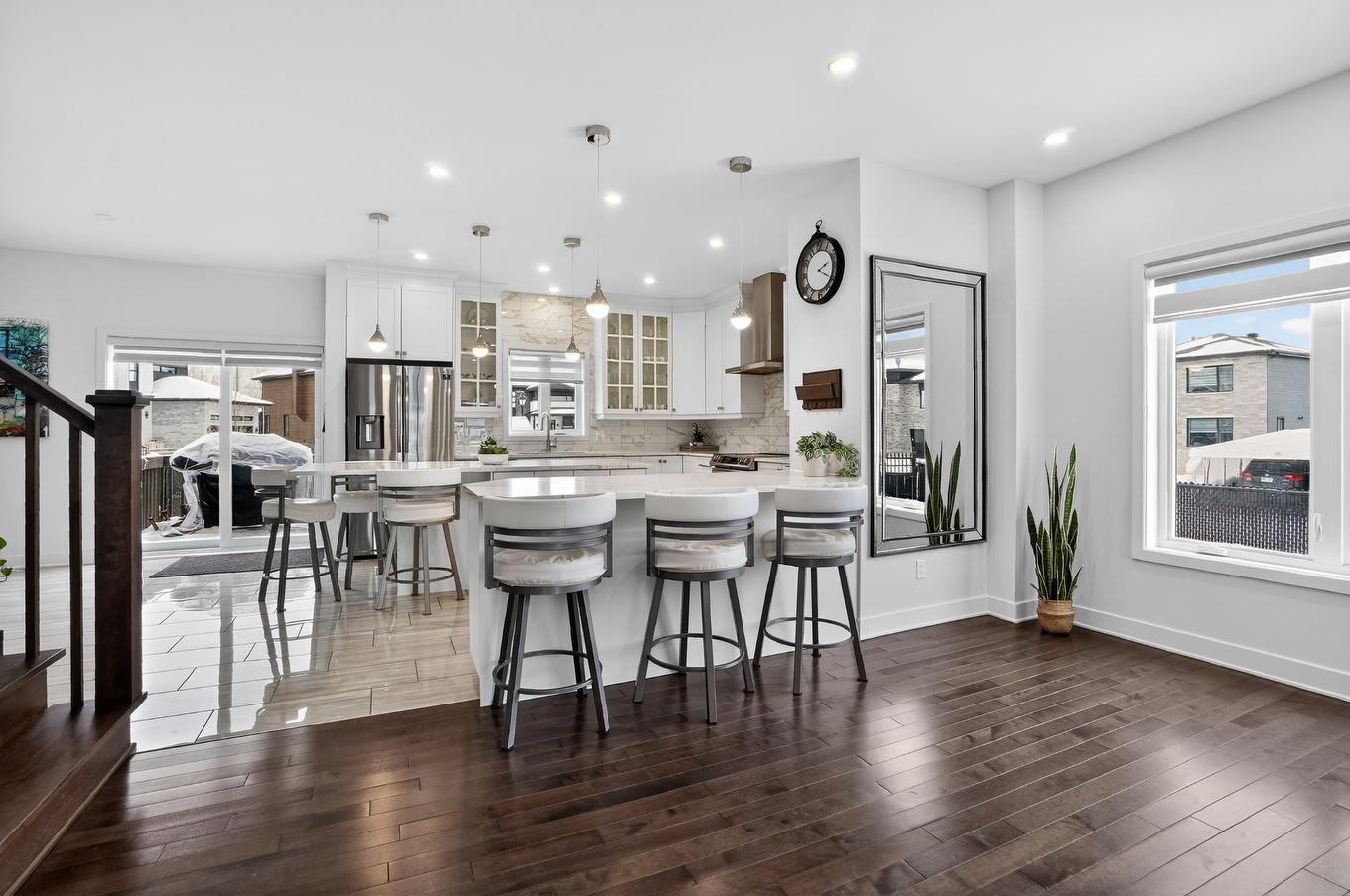 Dining room - 974 Rue Des Coliades, Saint-Lazare, QC - Indoor