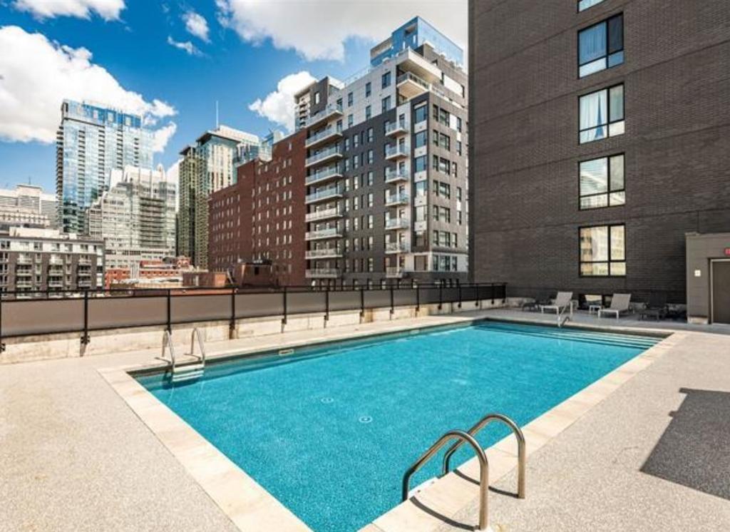 Piscine - 703-1190 Rue Mackay, Montréal (Ville-Marie), QC - Outdoor With In Ground Pool
