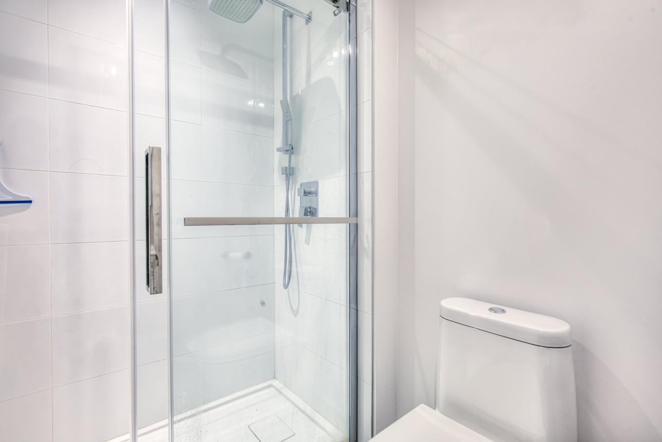 Salle de bains - 703-1190 Rue Mackay, Montréal (Ville-Marie), QC - Indoor Photo Showing Bathroom