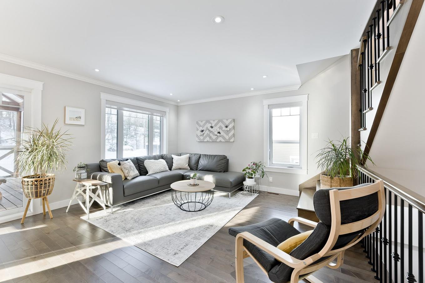 Living room - 6 Rue Armand, Compton, QC - Indoor Photo Showing Living Room