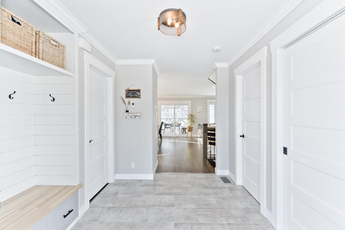 Hall - 6 Rue Armand, Compton, QC - Indoor Photo Showing Other Room