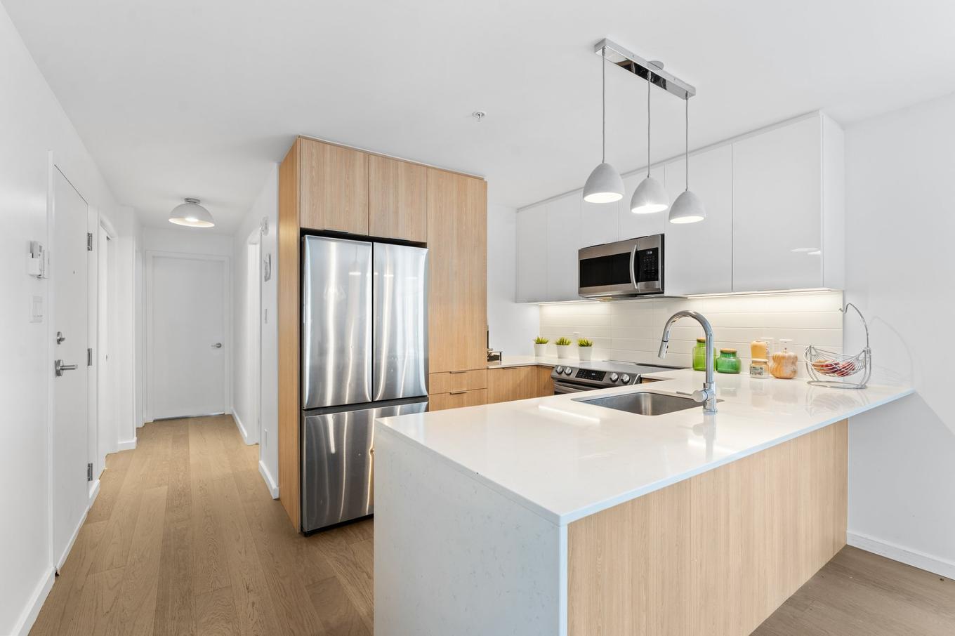 Kitchen - 202-594 Rue Nicolet, Montréal (Mercier/Hochelaga-Maisonneuve), QC - Indoor Photo Showing Kitchen With Upgraded Kitchen