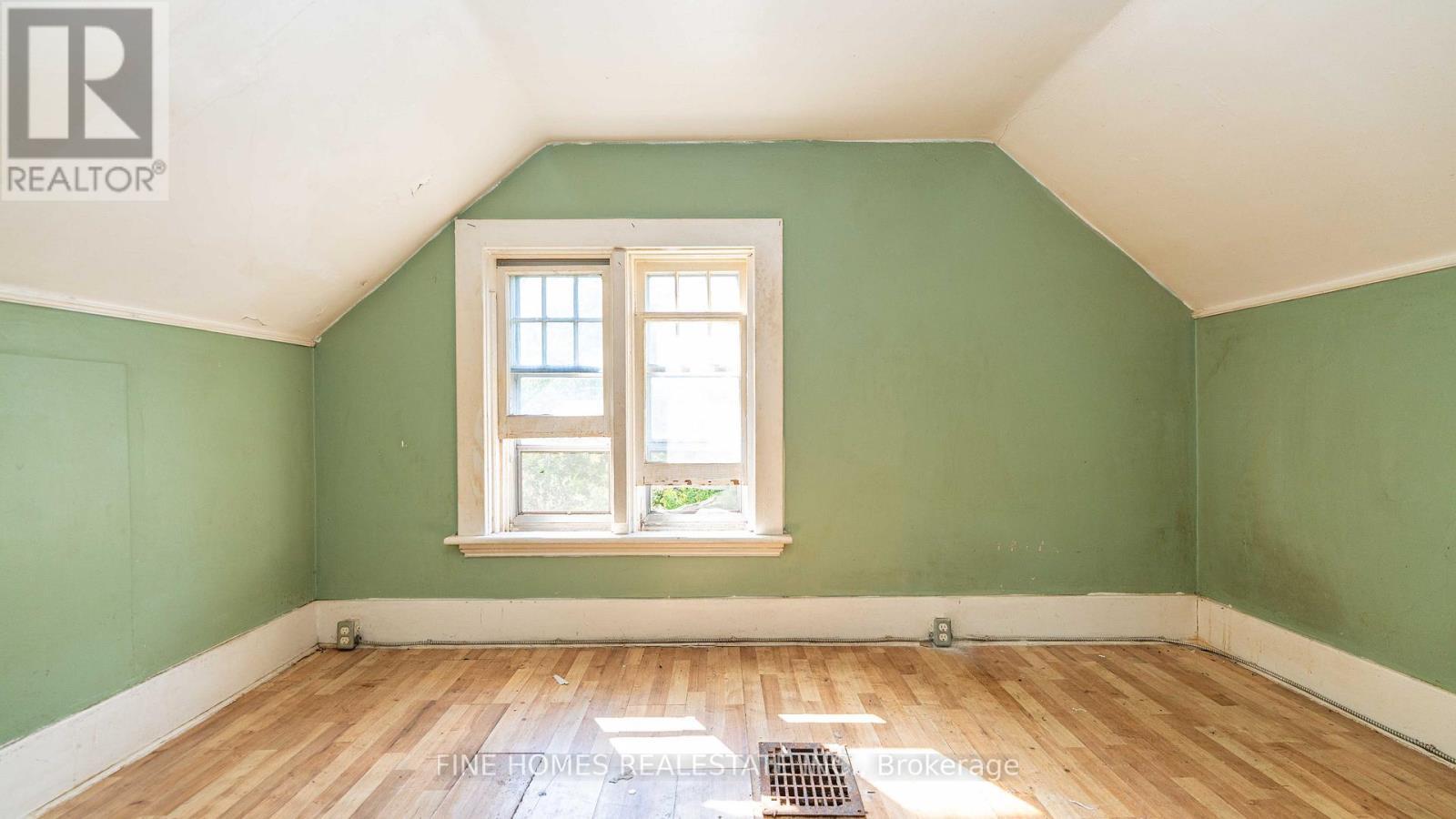 175 Stewart Street, Peterborough, ON - Indoor Photo Showing Other Room