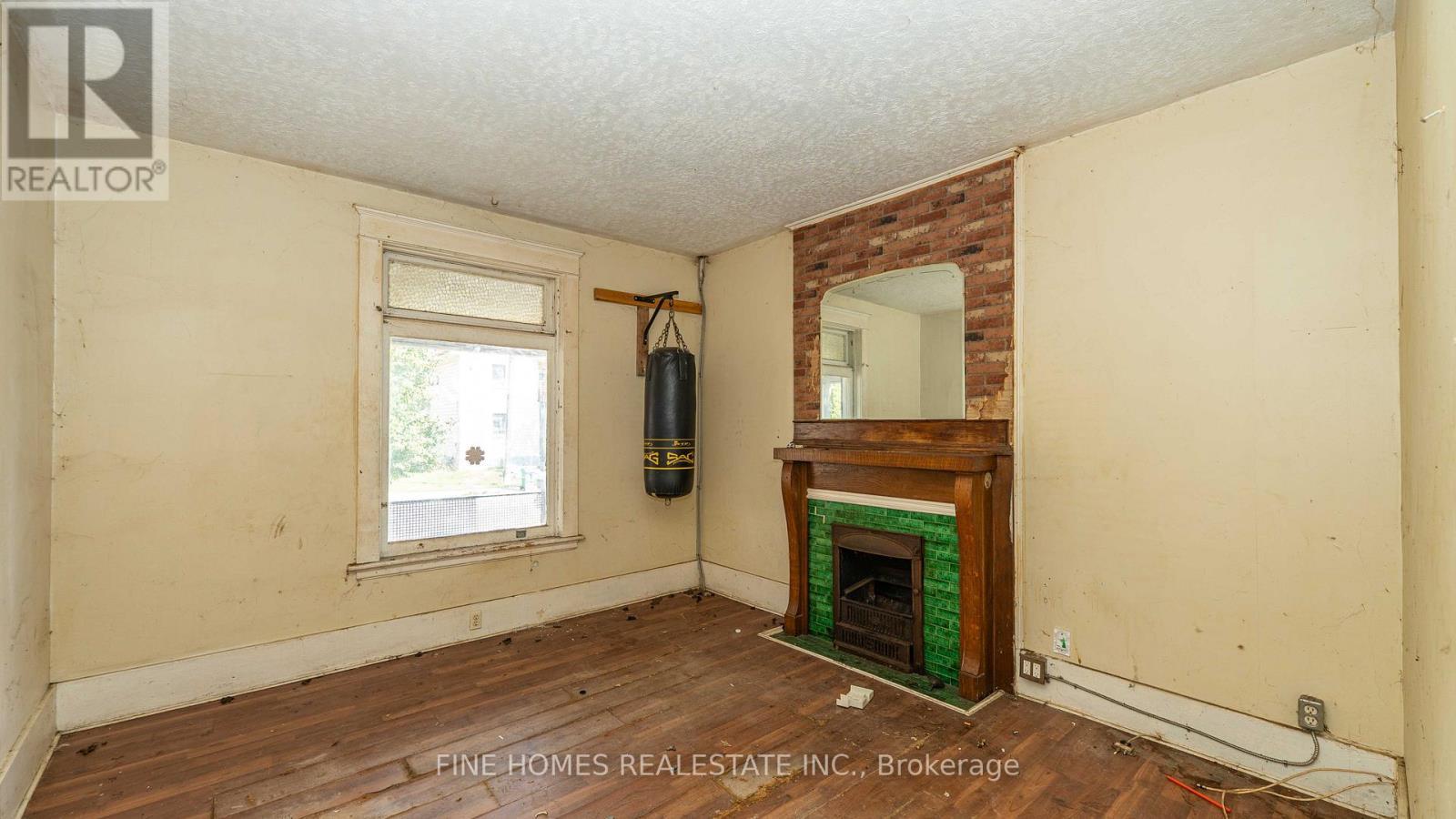 175 Stewart Street, Peterborough, ON - Indoor With Fireplace