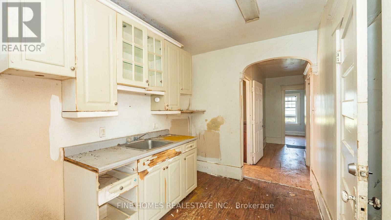 175 Stewart Street, Peterborough, ON - Indoor Photo Showing Kitchen