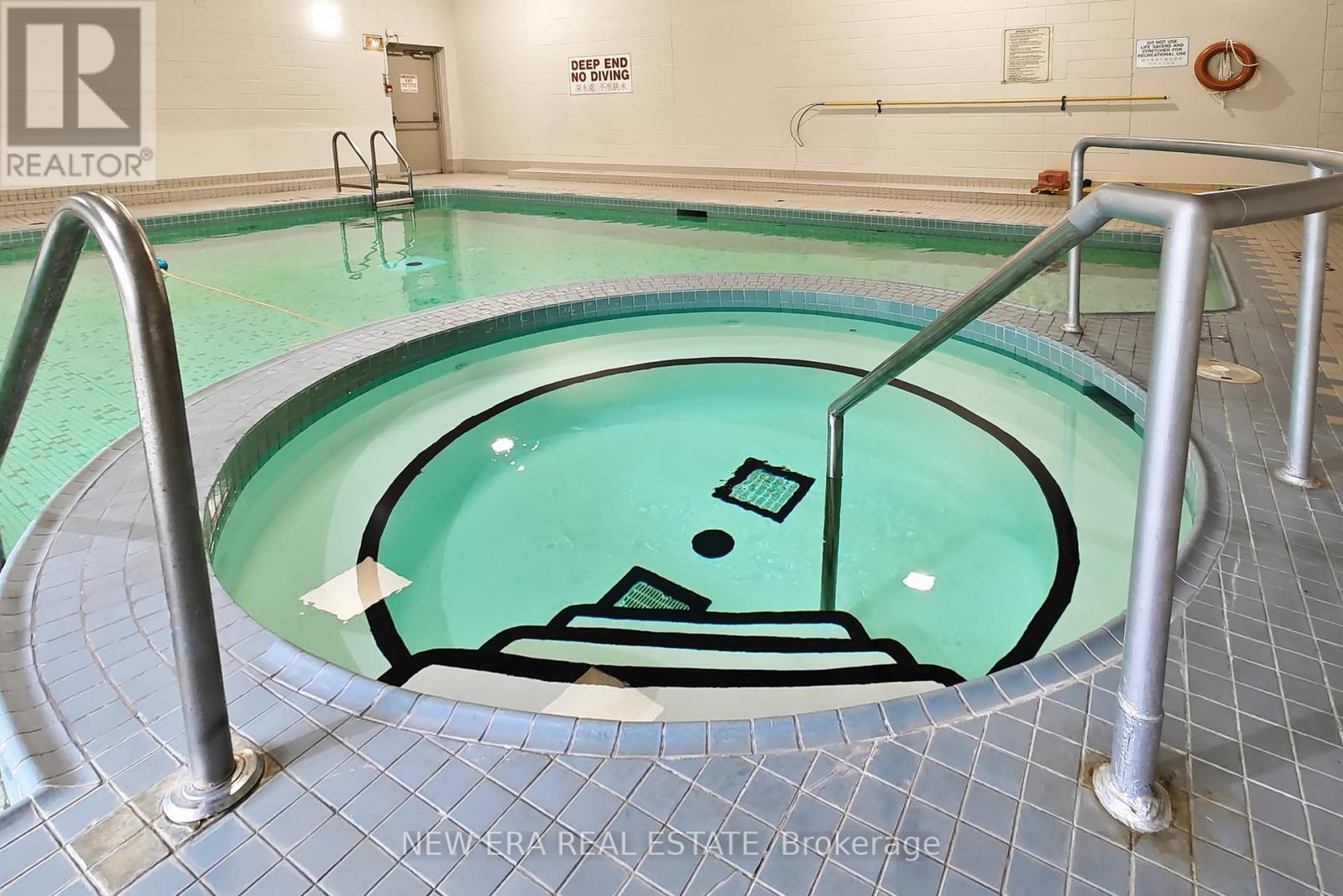 502 - 188 Spadina Avenue, Toronto, ON - Indoor Photo Showing Other Room With In Ground Pool