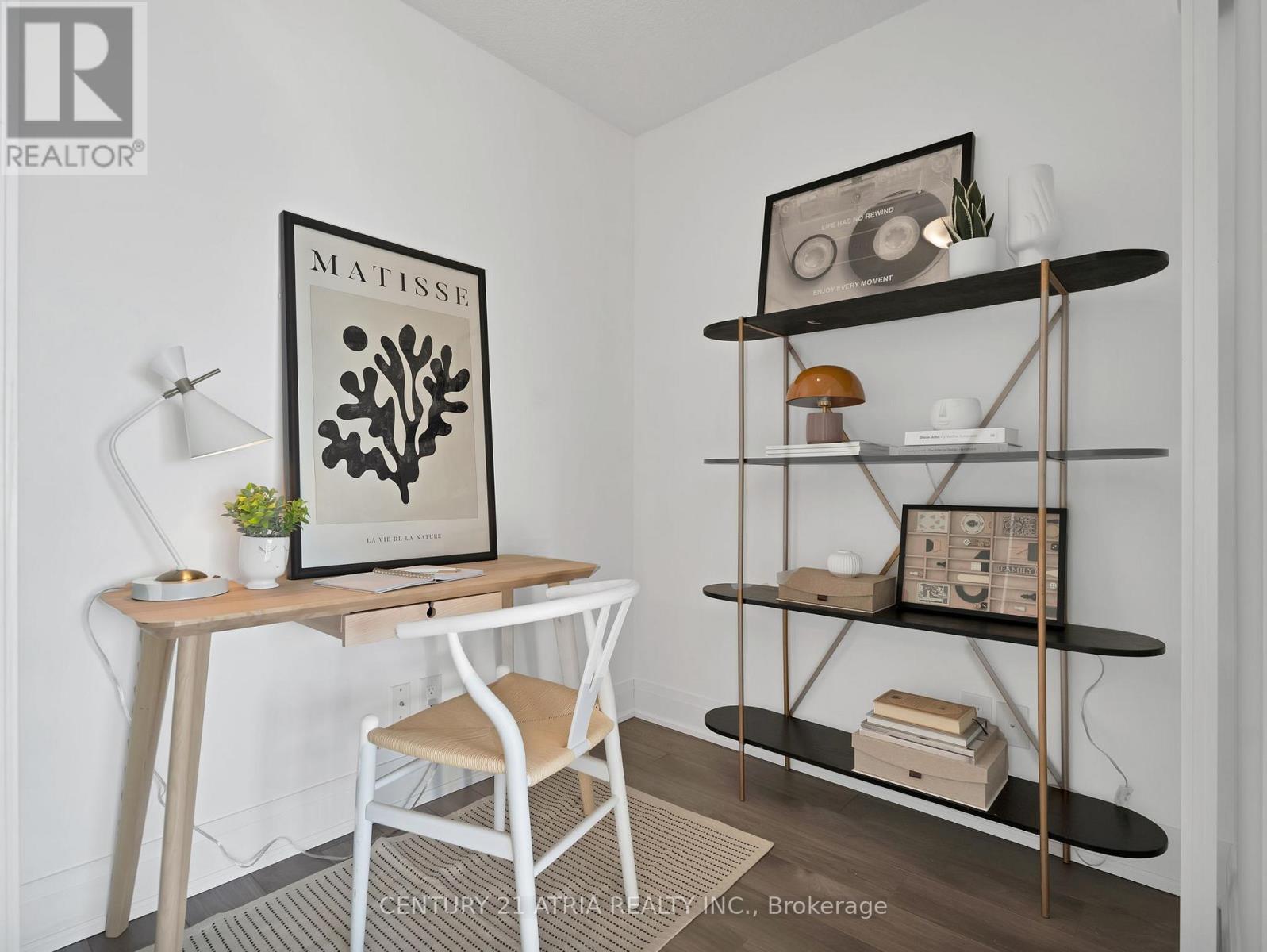 Den - 308 - 30 Herons Hills Way, Toronto, ON - Indoor Photo Showing Other Room