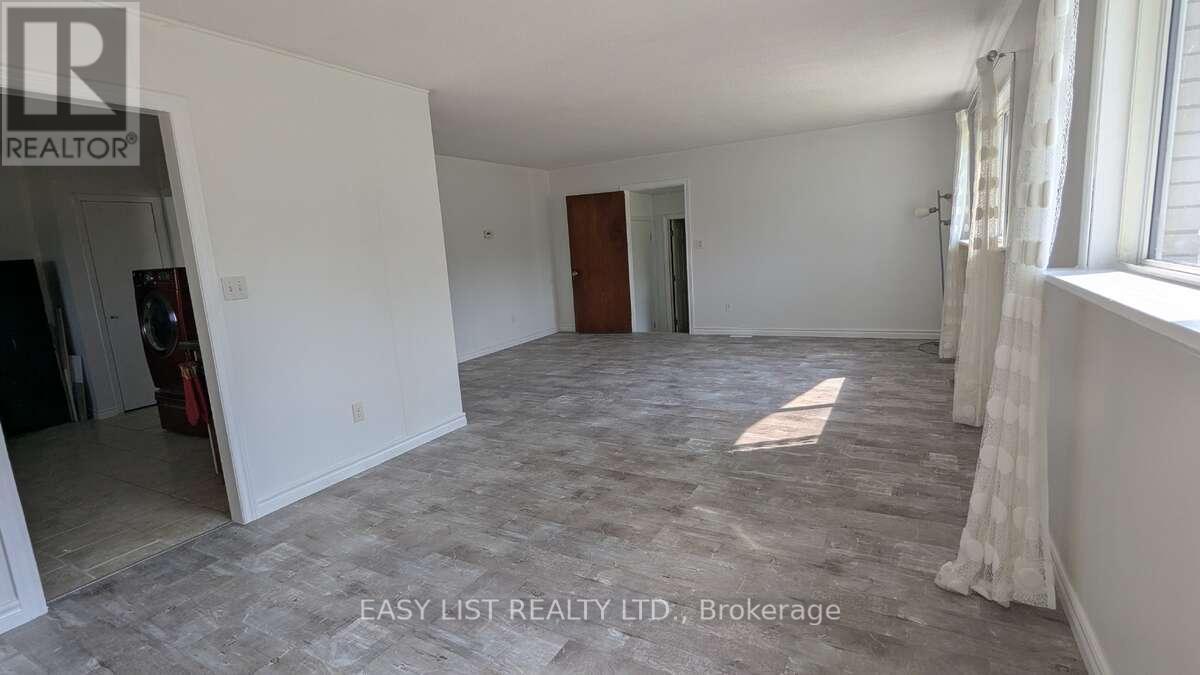 3783 Campbell Road, Severn, ON - Indoor Photo Showing Other Room