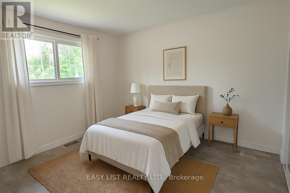 3783 Campbell Road, Severn, ON - Indoor Photo Showing Bedroom