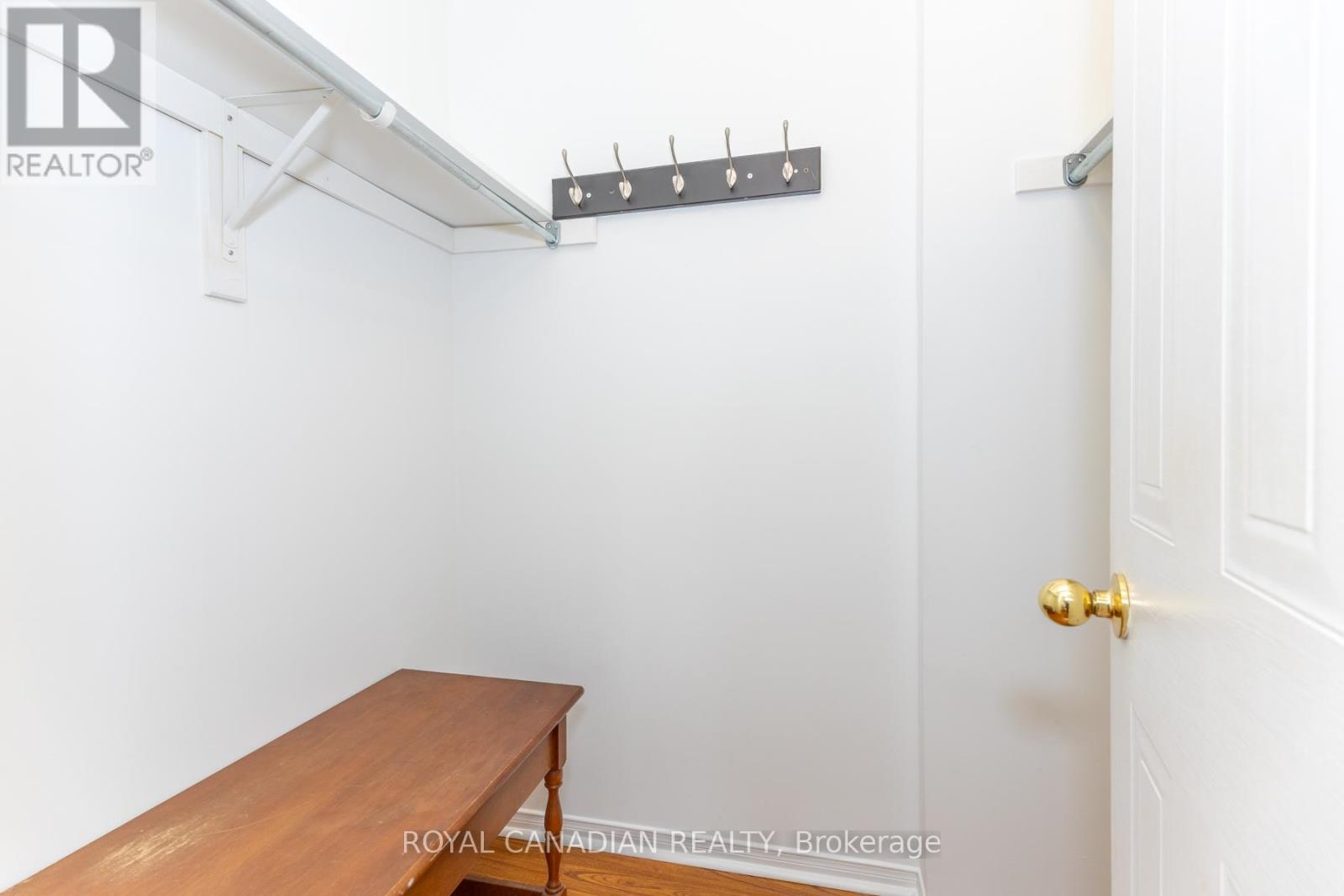 32 - 49 Goldenlight Circle, Brampton, ON - Indoor