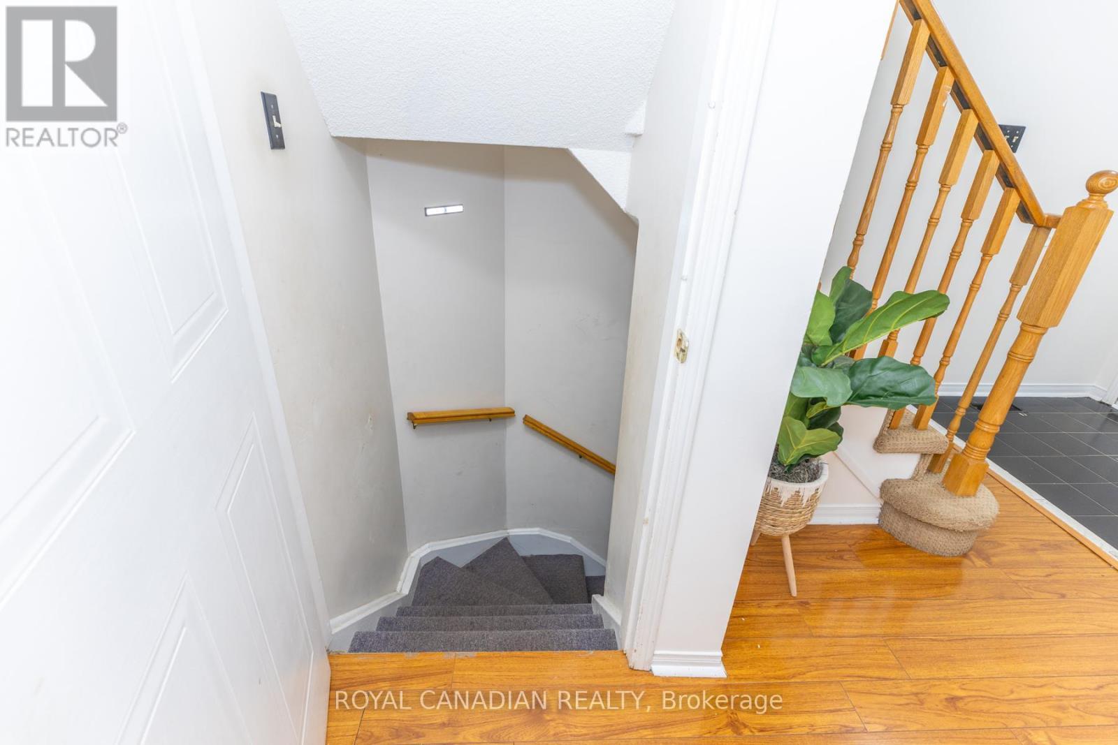 32 - 49 Goldenlight Circle, Brampton, ON - Indoor Photo Showing Other Room